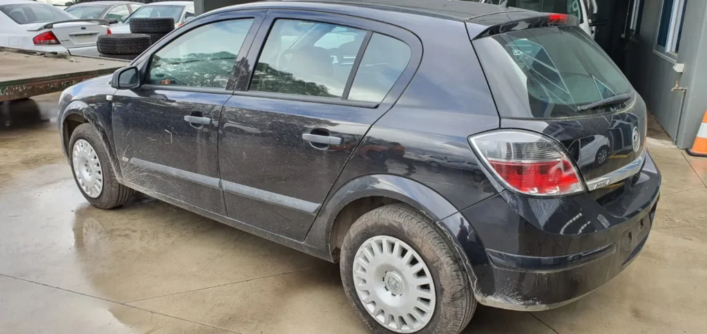 Car Wrecking Holden Astra