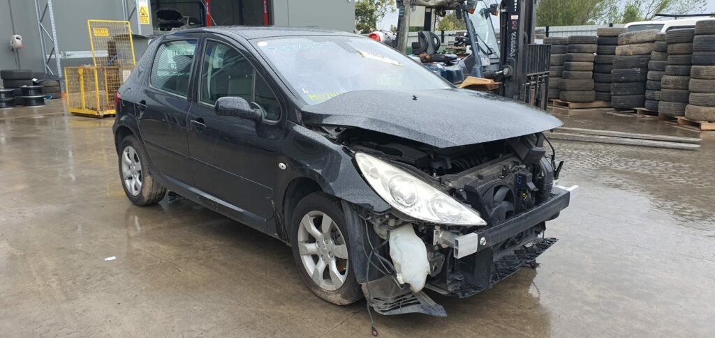 Car Wrecking Peugeot 307