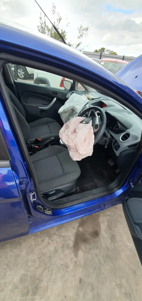 Car Wrecking Ford Fiesta