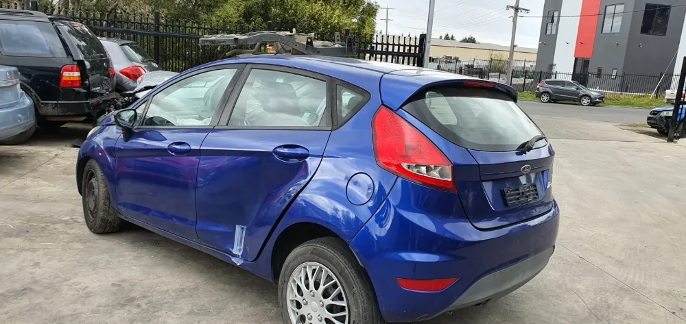 Car Wrecking Ford Fiesta