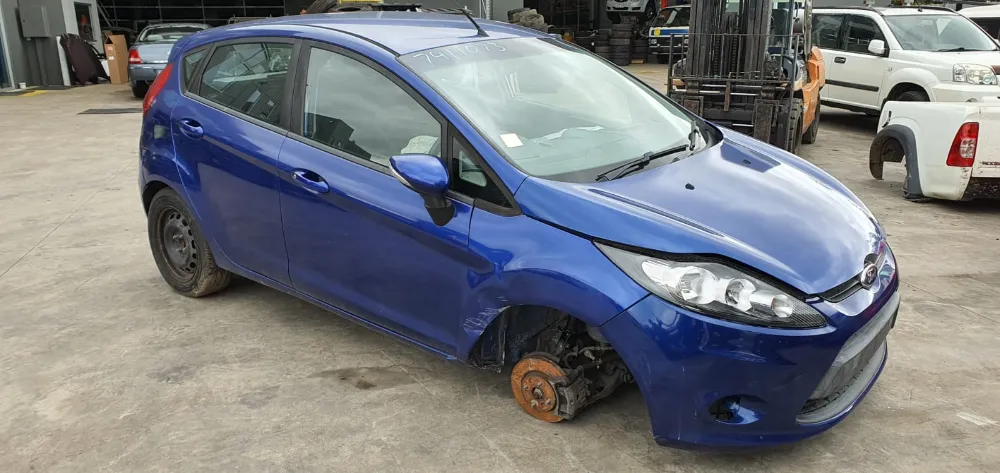 Car Wrecking Ford Fiesta