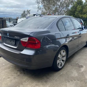 Car Wrecking - BMW 320i 2005 Grey Auto Petrol