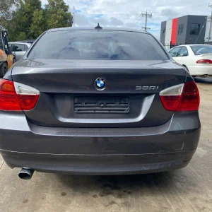 Car Wrecking - BMW 320i 2005 Grey Auto Petrol