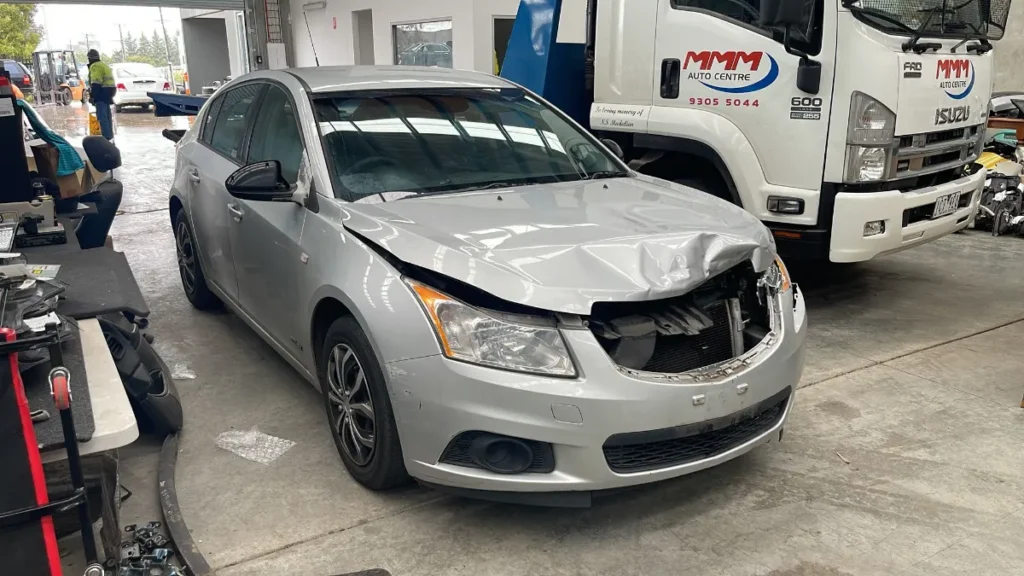 Car Wrecking - Holden Cruze 2012 Silver Auto Petrol