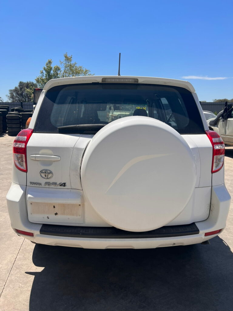 Car Wreckers - Toyota Rav5 2008