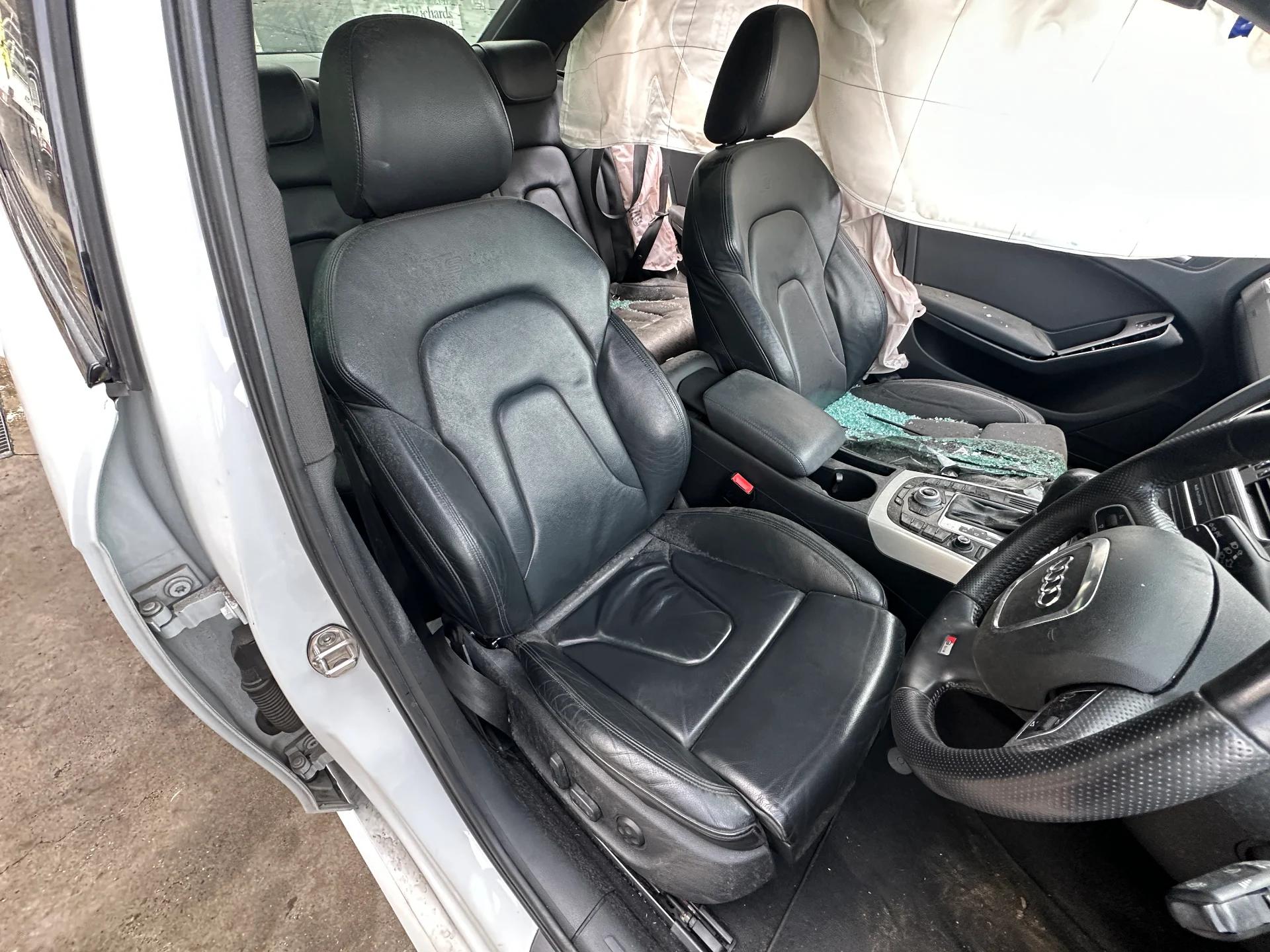 Audi A4 2011 White Auto Diesel