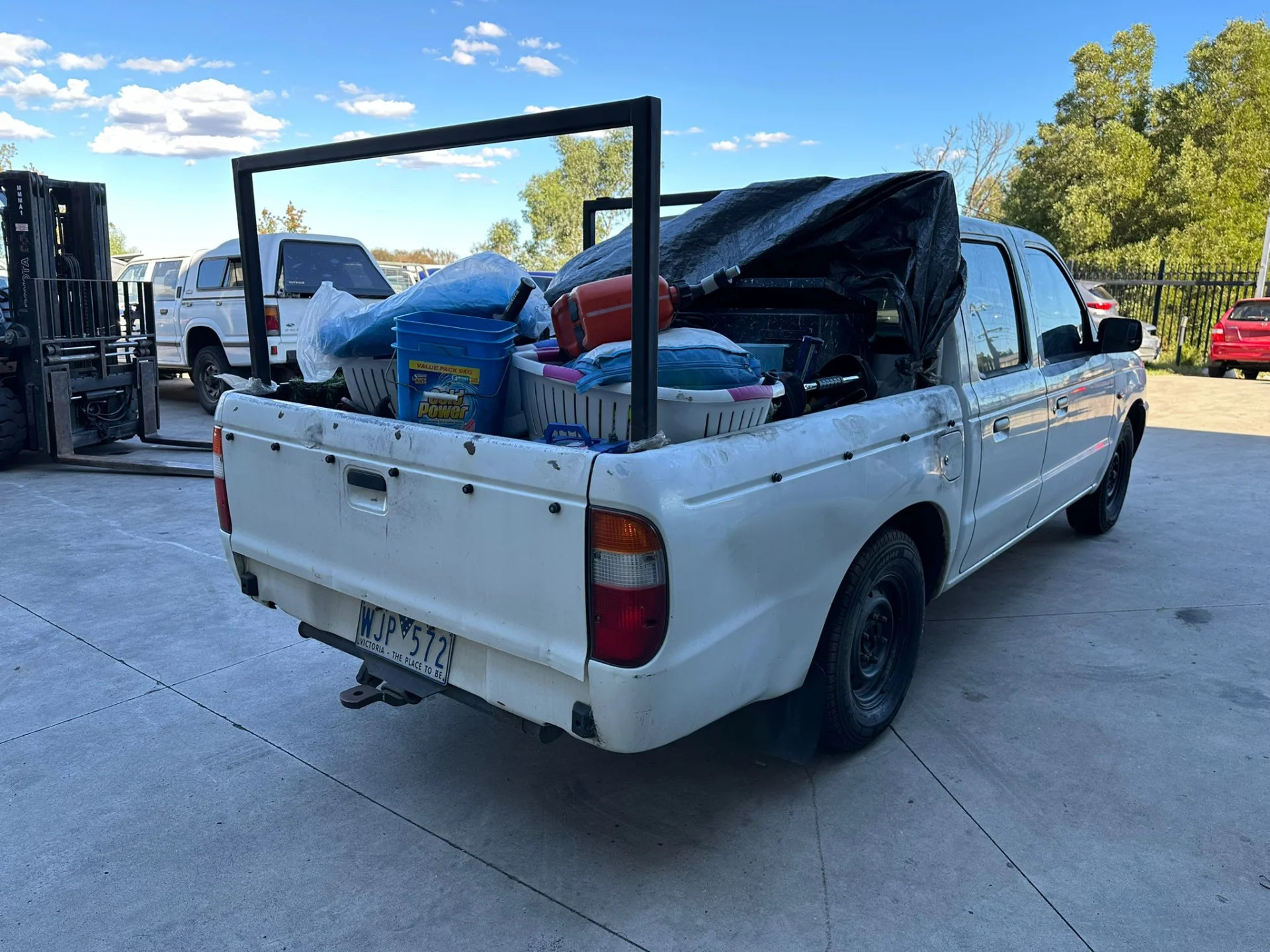 Ford Courier 1999 Auto Petrol