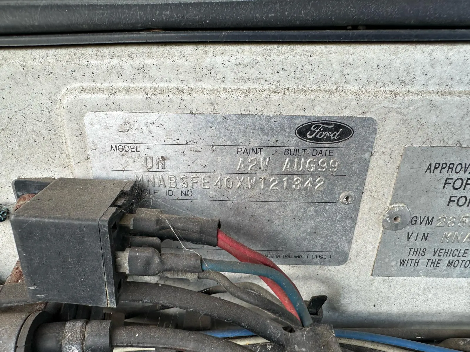 Ford Courier 1999 White Manual Diesel