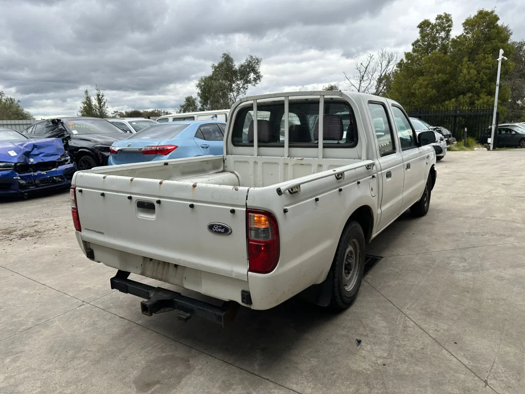 Ford Courier 2006 White Manual Diesel