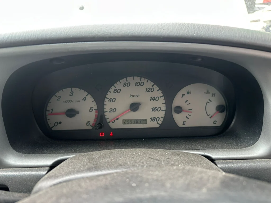 Ford Courier 2006 White Manual Diesel