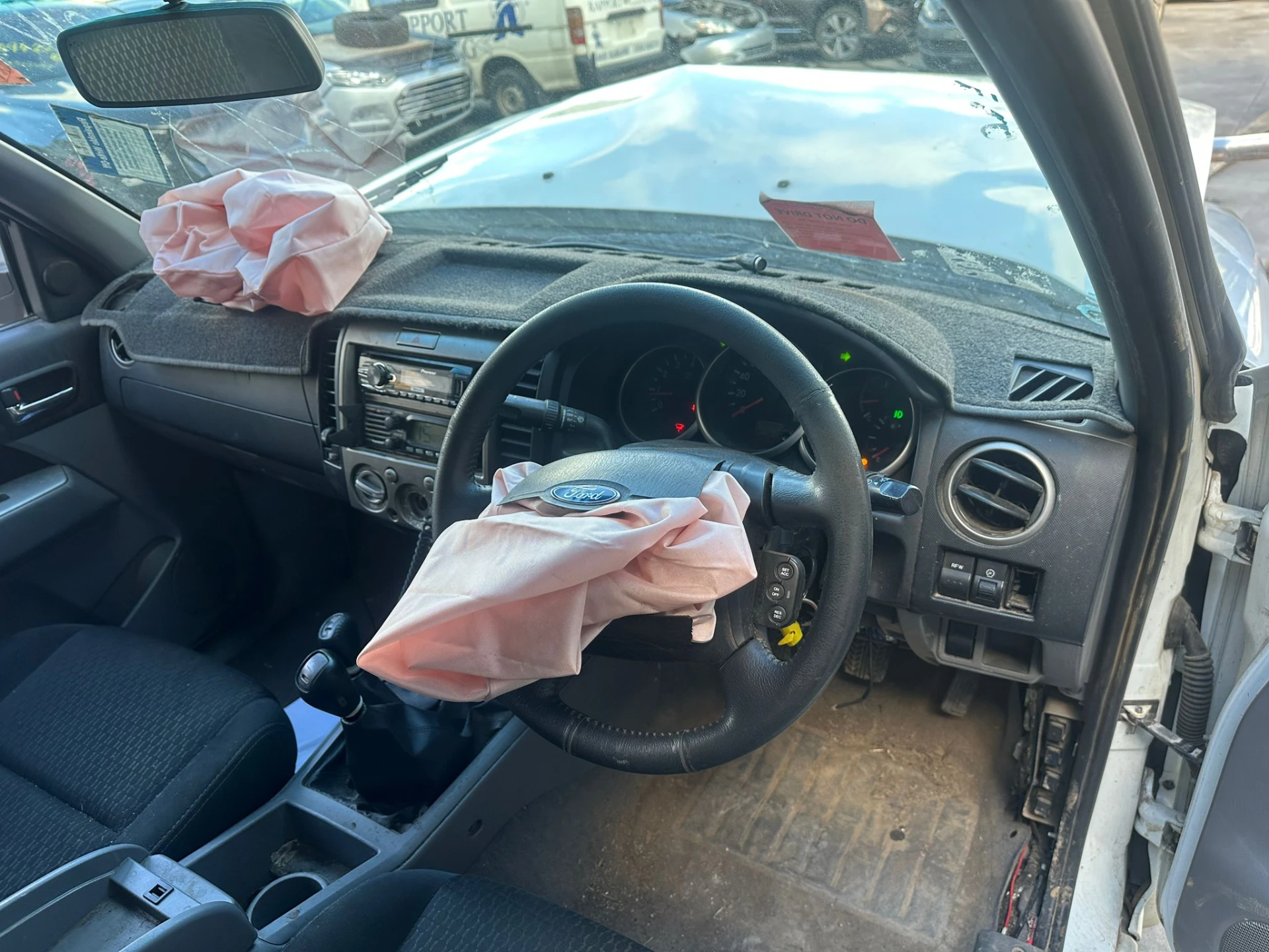 Ford Ranger 2011 White Manual Diesel