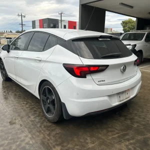 Holden Astra 2018 White Auto Petrol