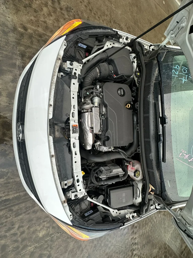 Holden Astra 2018 White Auto Petrol