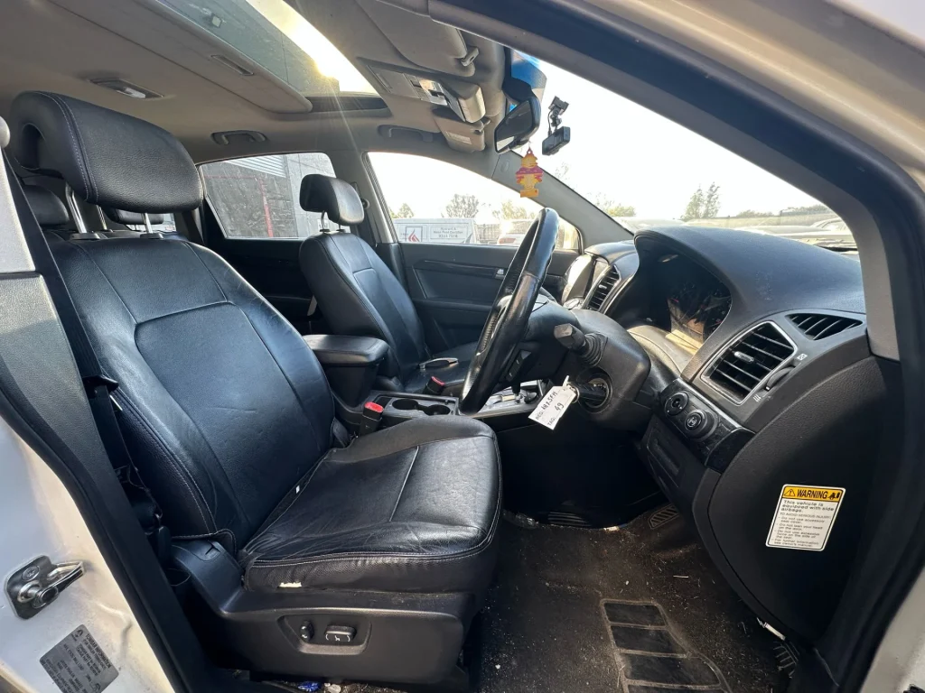 Holden Captiva 2011 White Auto Diesel