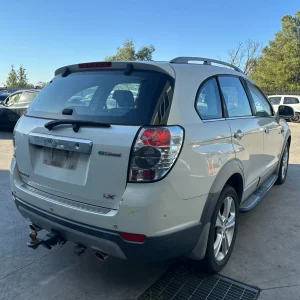 Holden Captiva 2011 White Auto Diesel
