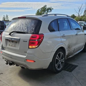 Holden Captiva 2016 White Auto Diesel