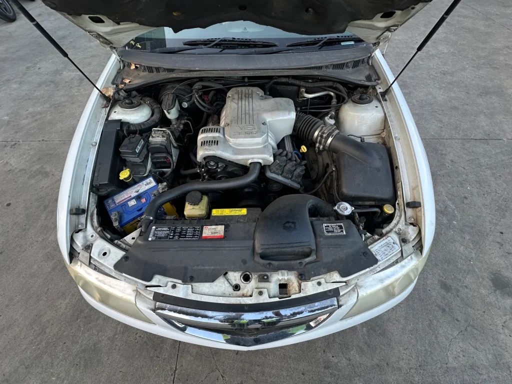 Holden Commodore 2003 White Auto Petrol