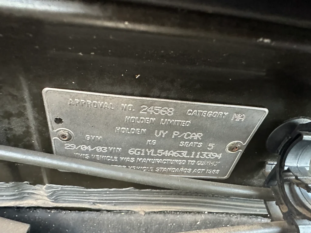 Holden Commodore 2003 White Auto Petrol