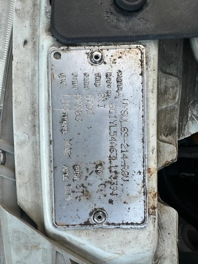 Holden Commodore 2003 White Auto Petrol