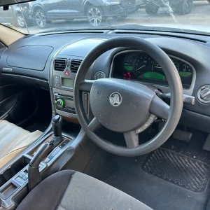 Holden Commodore 2003 White Auto Petrol