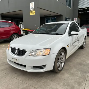 Holden Commodore 2013 White Auto Petrol