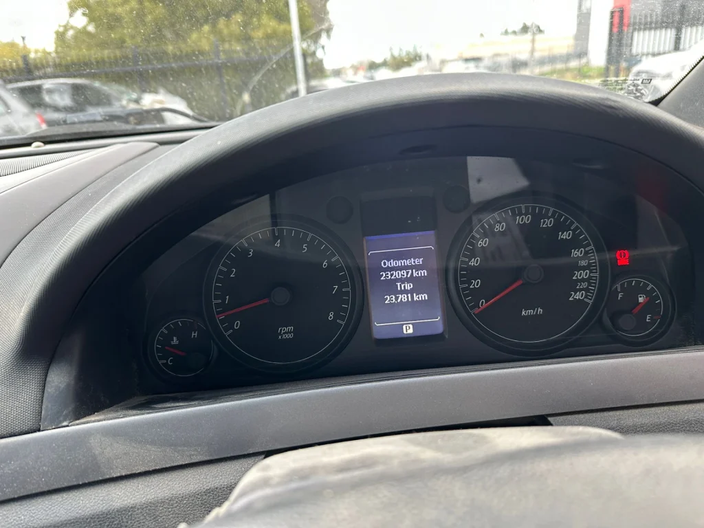 Holden Commodore 2013 White Auto Petrol