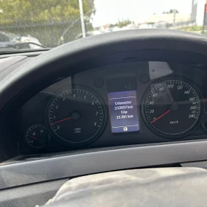 Holden Commodore 2013 White Auto Petrol