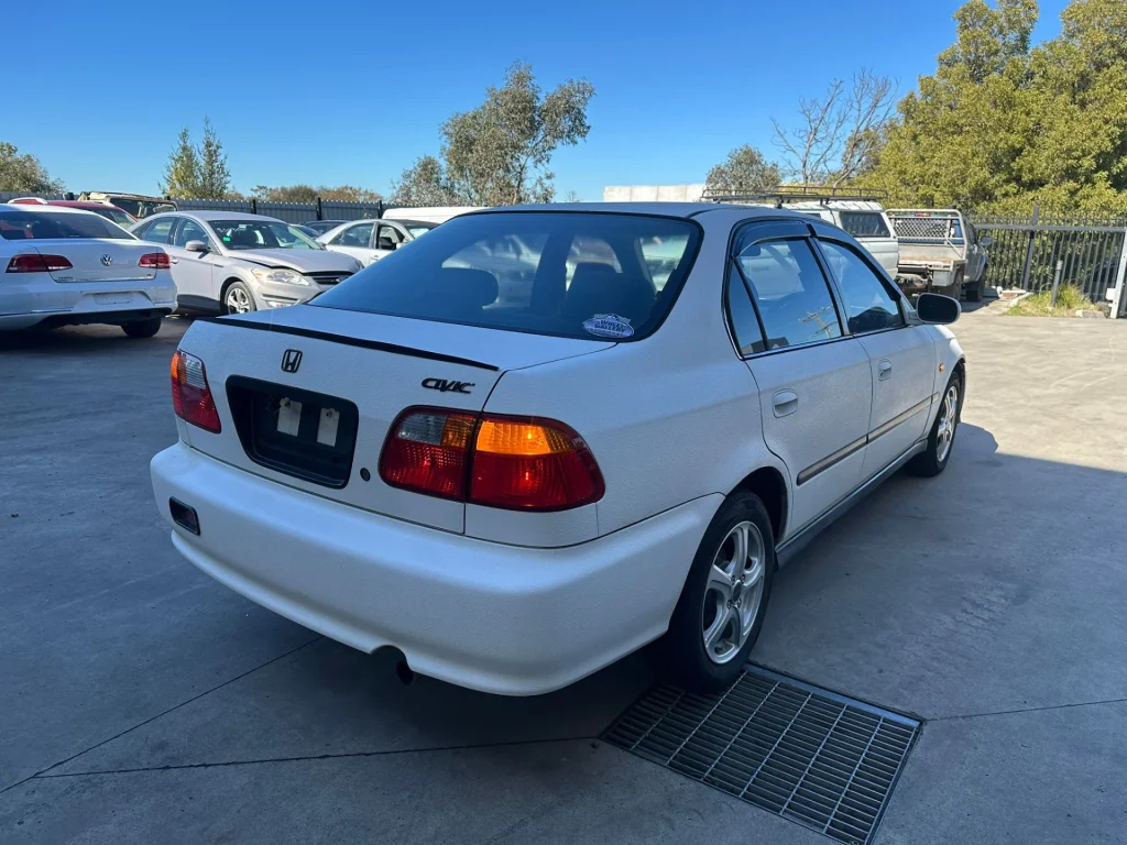 Honda Civic 1999 White Manual Petrol