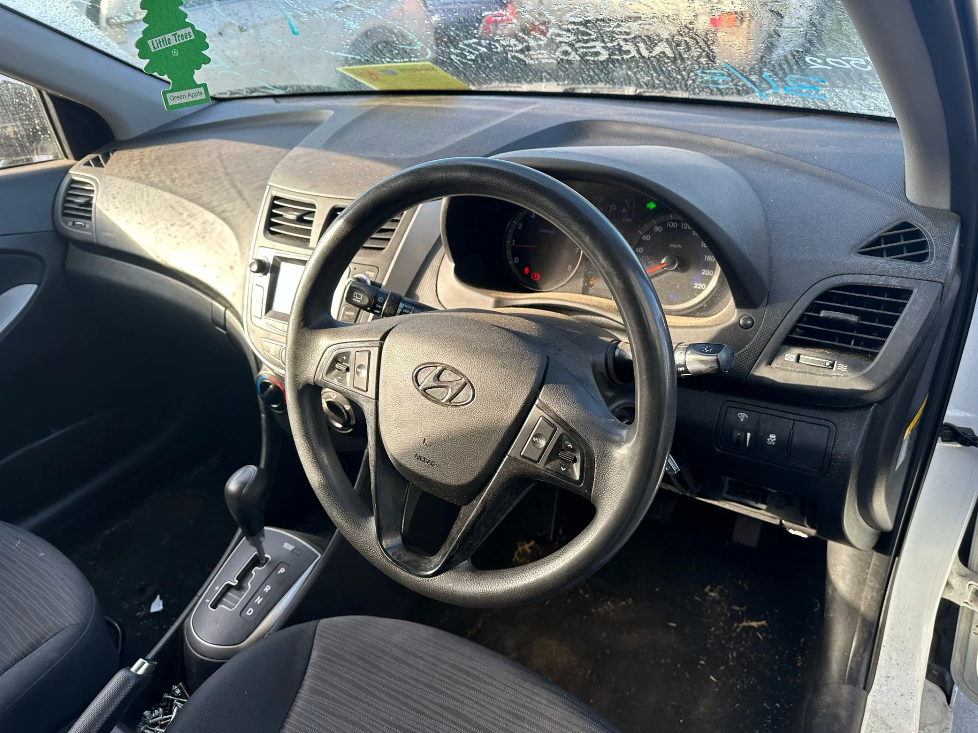 Hyundai Accent 2016 White Auto Petrol
