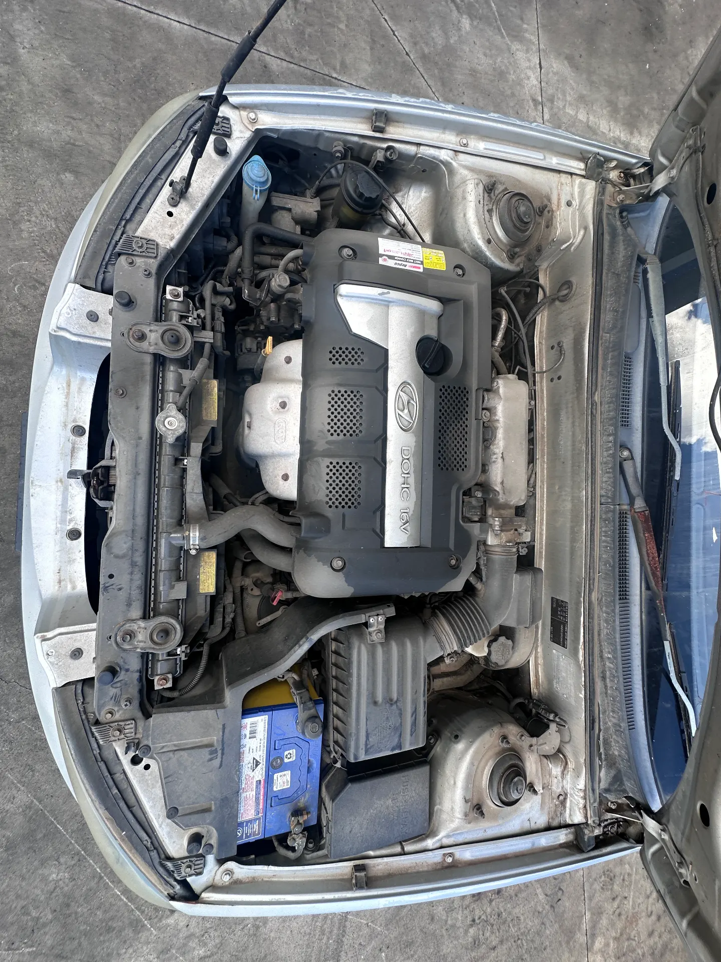 Hyundai Elantra 2003 Silver Auto Petrol