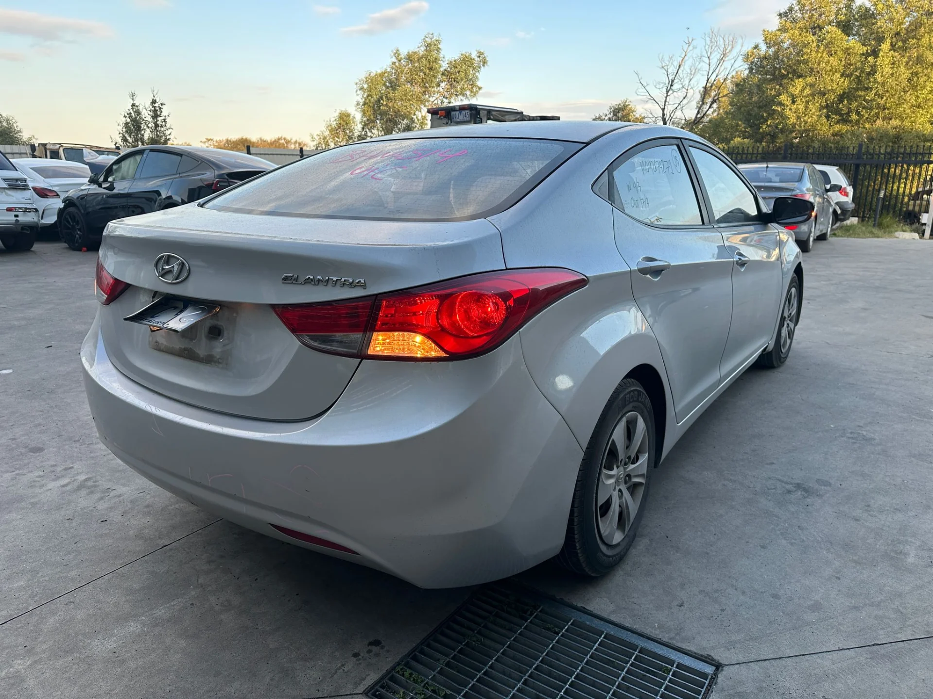 Hyundai Elantra 2013 Silver Auto Petrol