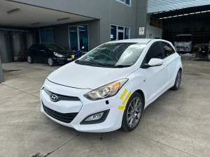 Hyundai i30 2014 White Auto Petrol