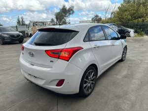 Hyundai i30 2014 White Auto Petrol