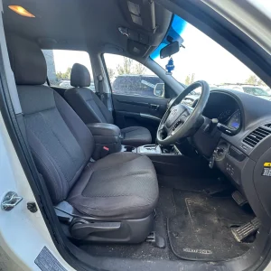 Hyundai Santa Fe 2011 White Auto Diesel