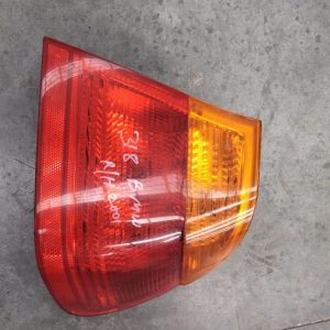 BMW 3 SERIES RIGHT TAILLIGHT E36 HATCH (AMBER FLASHER) 09/94-05/01 94 95 96 97 9