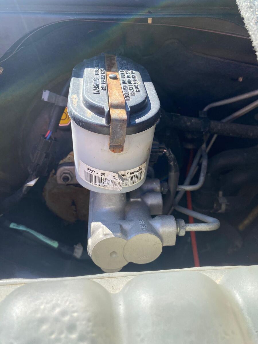 FORD FALCON 05/2008-12/2016 WASHER BOTTLE, FG-FGX