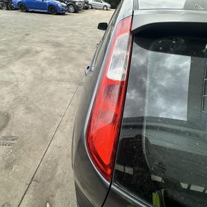 FORD FOCUS LT 05/2007-04/2009 LEFT TAILLIGHT IN BODY HATCH P/N 4M5Z13405A