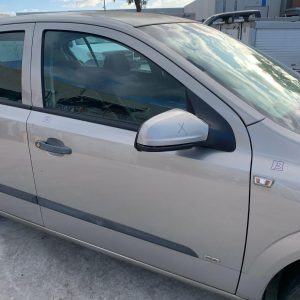 HOLDEN ASTRA 10/04-08/2009 5 DOOR HATCHBACK RIGHT FRONT DOOR, AH