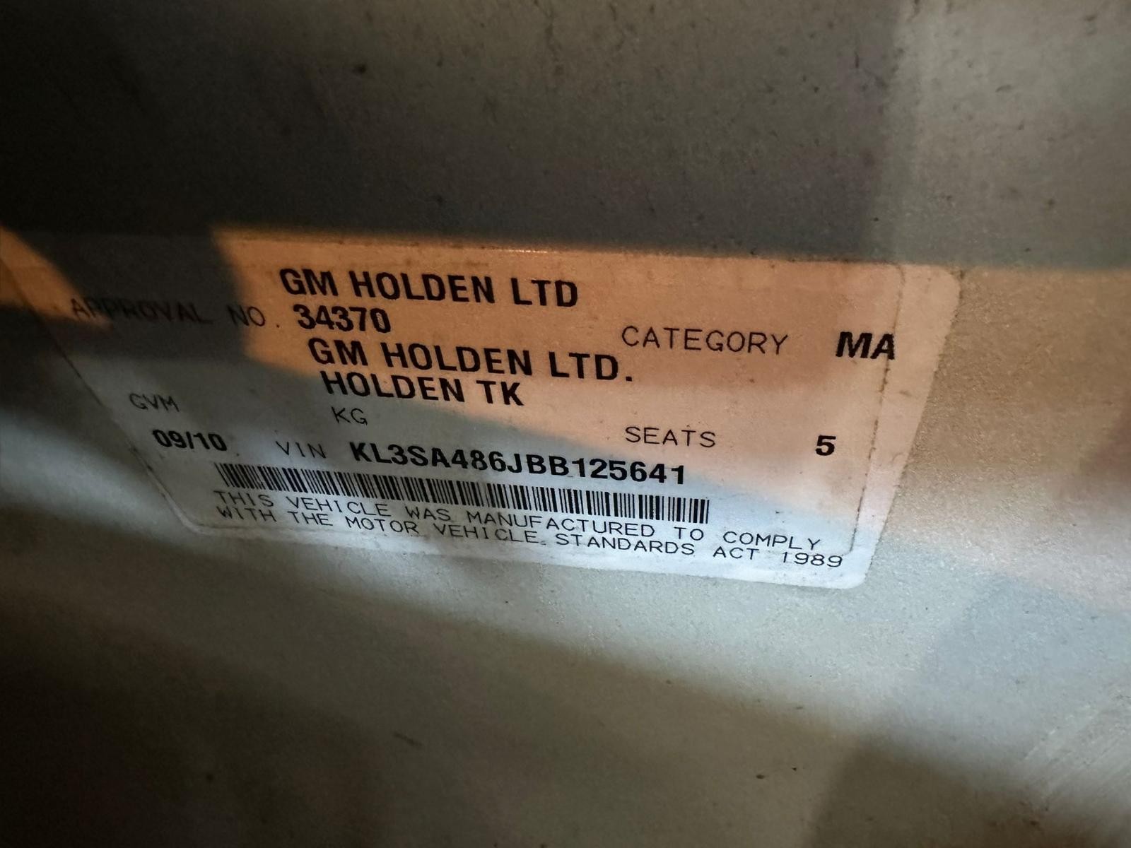 HOLDEN BARINA TK 07/2008-12/2012 RIGHT REAR DOOR WINDOW HATCHBACK - Image 8