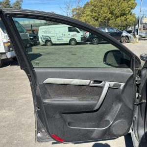 HOLDEN CAPTIVA 7 01/2011-06/2018 LEFT FRONT INNER DOOR HANDLE 4TH VIN C