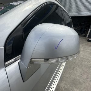 HOLDEN CAPTIVA CG 10/2015-06/2018 LEFT DOOR MIRROR W/ BLINDSPOT DETECTION TYPE
