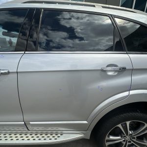 HOLDEN CAPTIVA CG 12/2013-06/2018 LEFT REAR DOOR SHELL W/ KEYLESS ENTRY TYPE