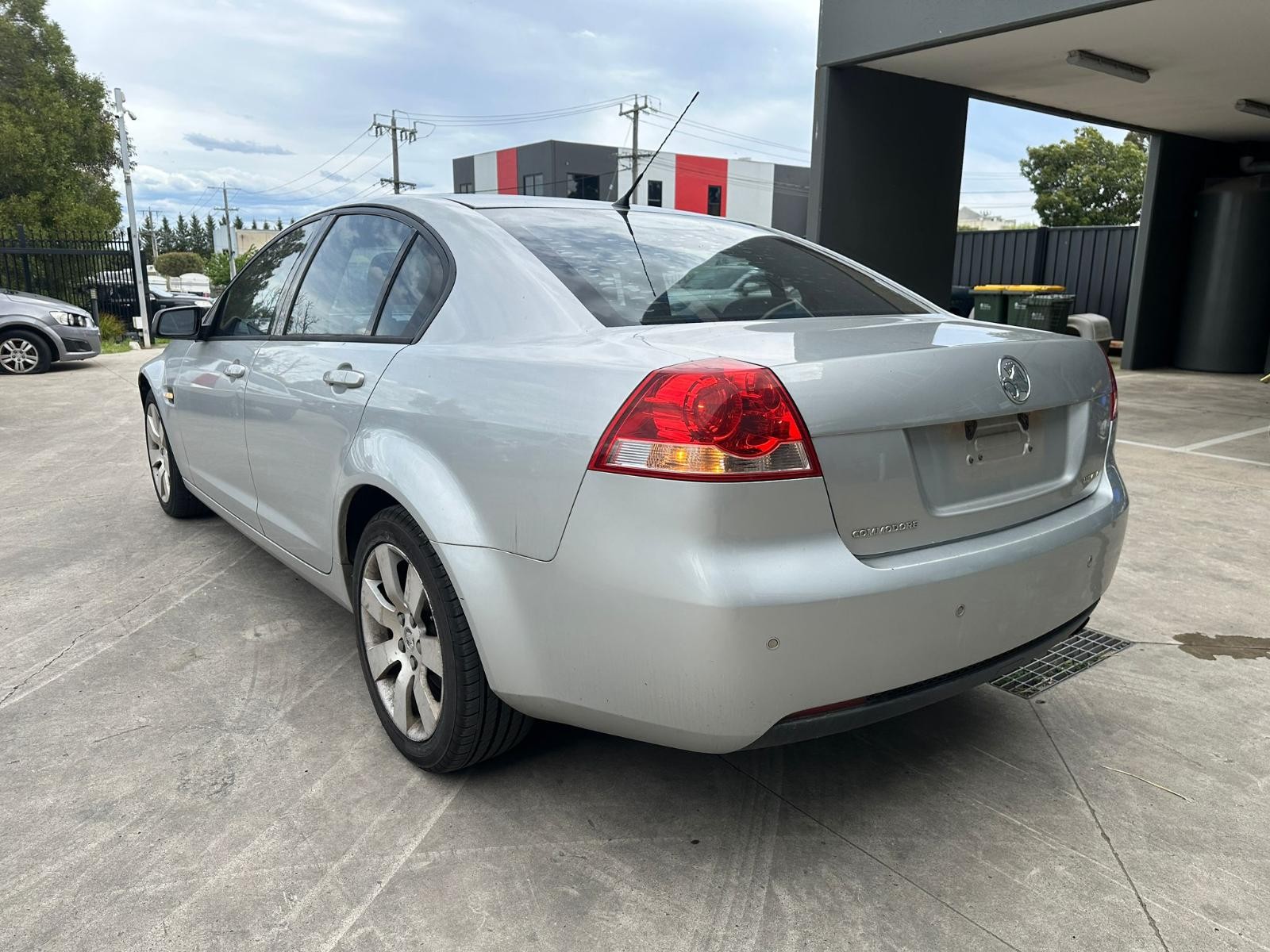 HOLDEN COMMODORE VE 08/2006-05/2013 DIFFERENTIAL CENTRE V6 3.27 RATIO 92157703 - Image 4