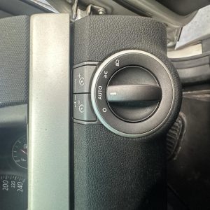HOLDEN COMMODORE VE 08/2006-05/2013 HEADLIGHT CONTROLS