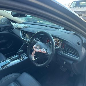 HOLDEN COMMODORE ZB 10/2017-12/2020 CONSOLE LID