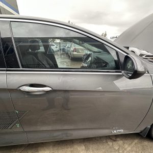 HOLDEN COMMODORE ZB 10/2017-12/2020 RIGHT FRONT OUTER DOOR HANDLE CHROME