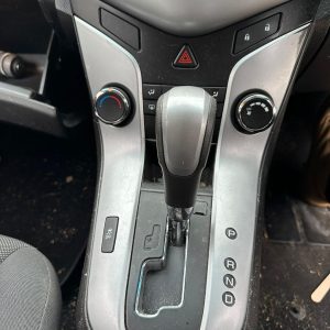 HOLDEN CRUZE 03/2011-01/2017 SEDAN GEAR STICK/SHIFTER AUTO T/M TYPE, JH
