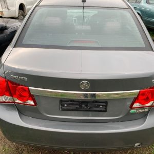 HOLDEN CRUZE 05/2009-02/2011 SEDAN HIGH LEVEL STOPLIGHT, JG