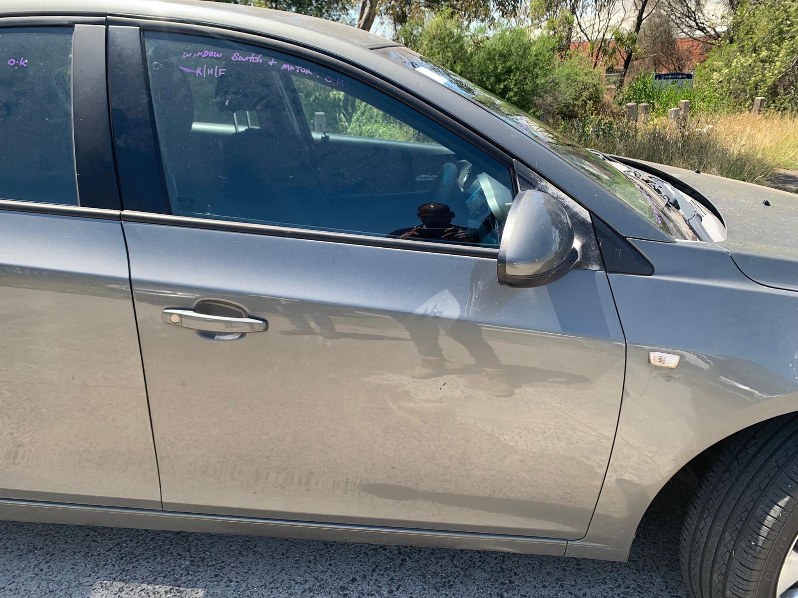 HOLDEN CRUZE JGJH 03/200901/2017 DOOR LOCK MECHANISM RIGHT FRONT W