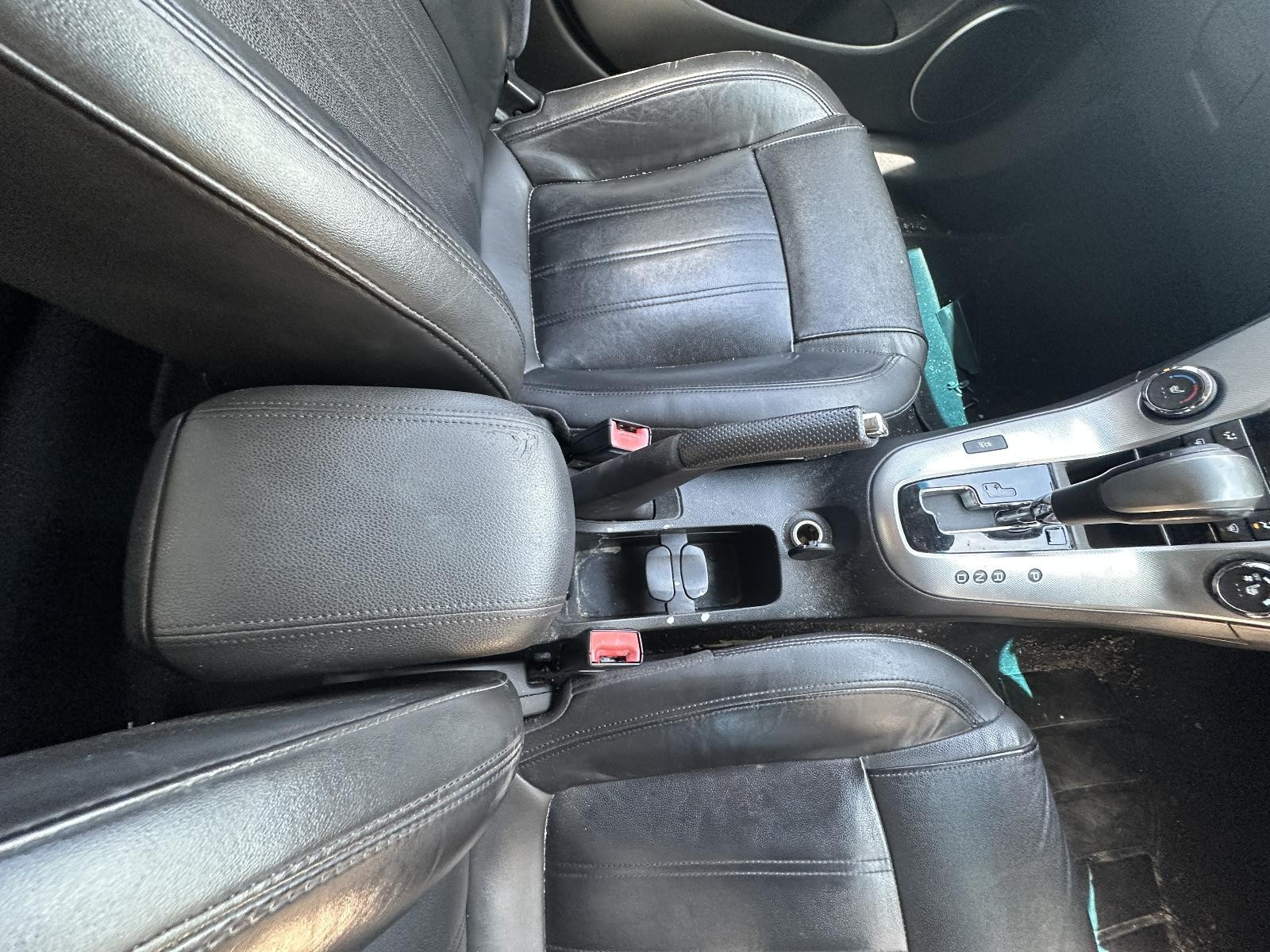 HOLDEN CRUZE JH 03/2011-01/2017 CONSOLE
